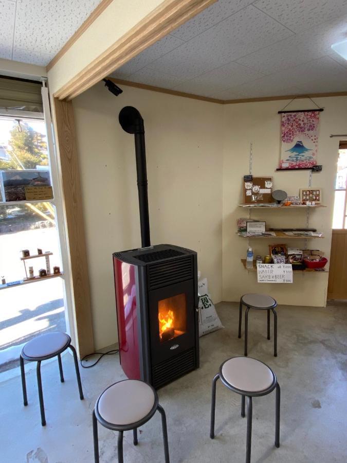 Guesthouse Arakura Fujiyoshida Extérieur photo